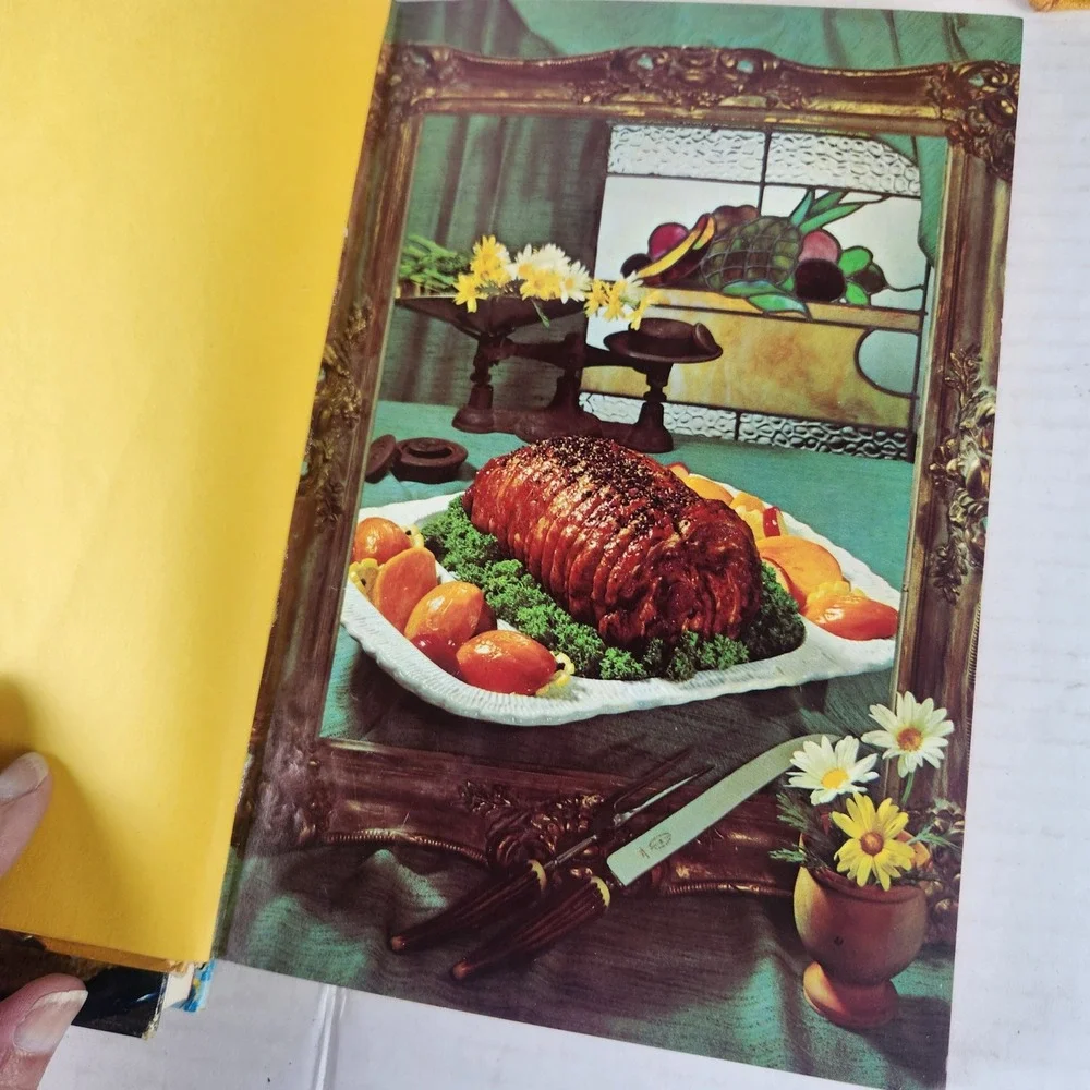Vintage Favorite Recipes of America 4 Volume Cookbook Set with Slipcase Retro